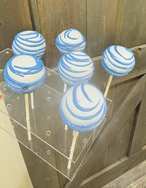 24 Cake Pops